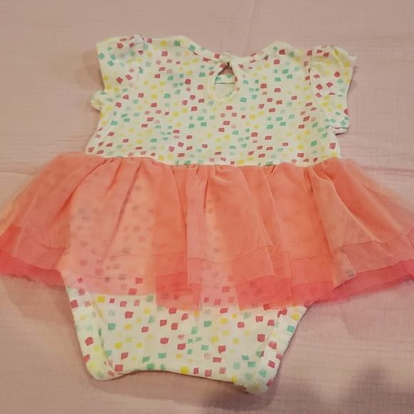 Tutu - Picture 2 of 4